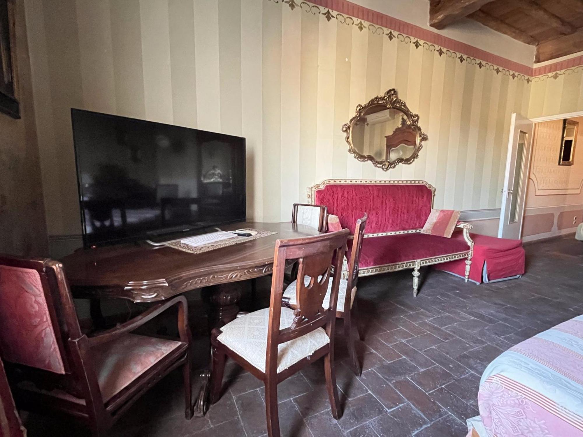 Al Tuscany Лукка Экстерьер фото